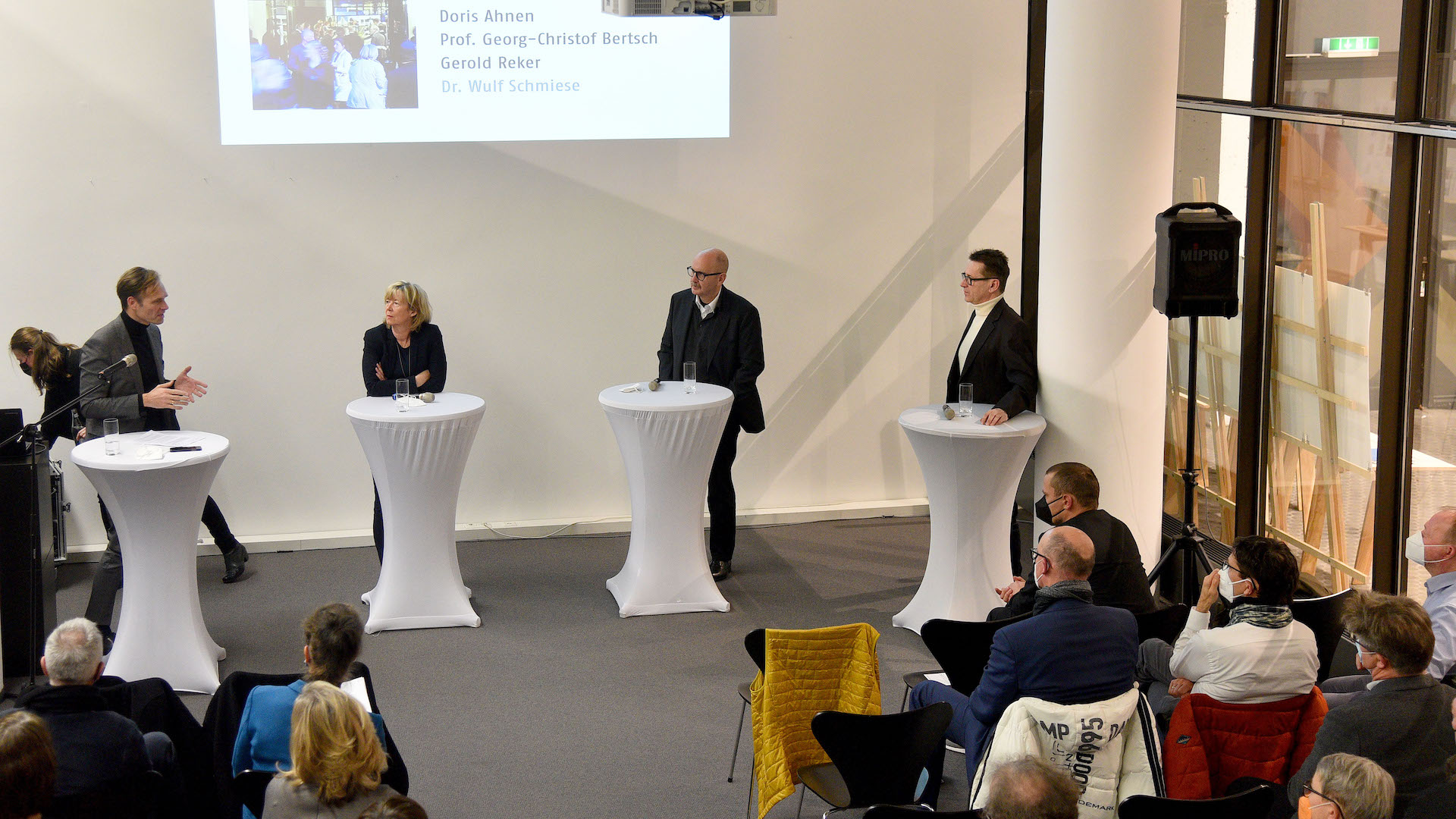 Gesprächsrunde mit Ministerin Ahnen, Präsident Reker und Prof. Bertsch
